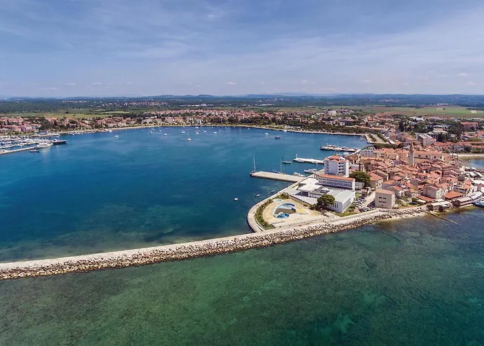 Prázdninový dům Awesome In Novigrad