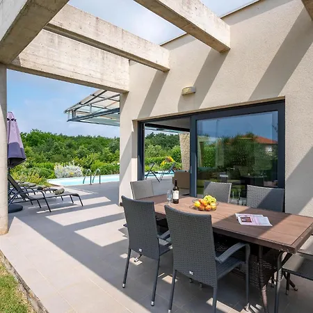 Pet Friendly In Novigrad Novigrad Istria
